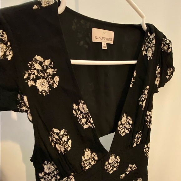 Aritzia Sunday Best Rand Floral Dress (size: 6) - Picture 2 of 5